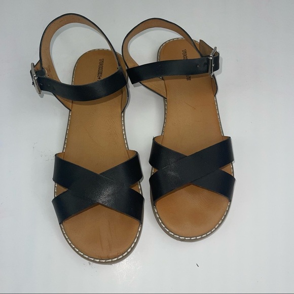 Tucker & Tate Nordstrom Black Faux Leather Ankle Strap Sandals - Picture 13 of 13